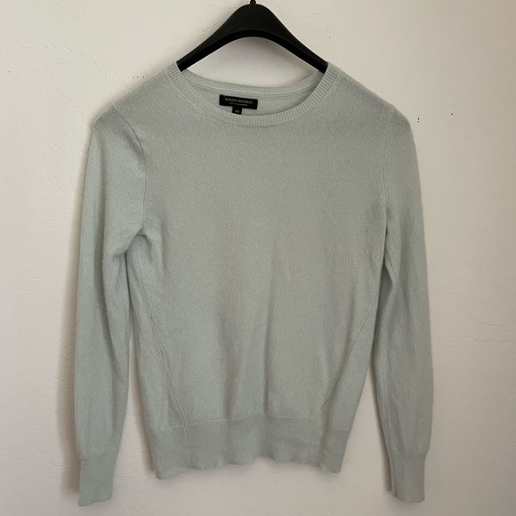 Banana Republic Sweaters - Banana republic cashmere sweater blue